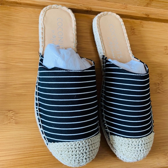 Coconuts by Matisse Black Espadrilles - Picture 2 of 8